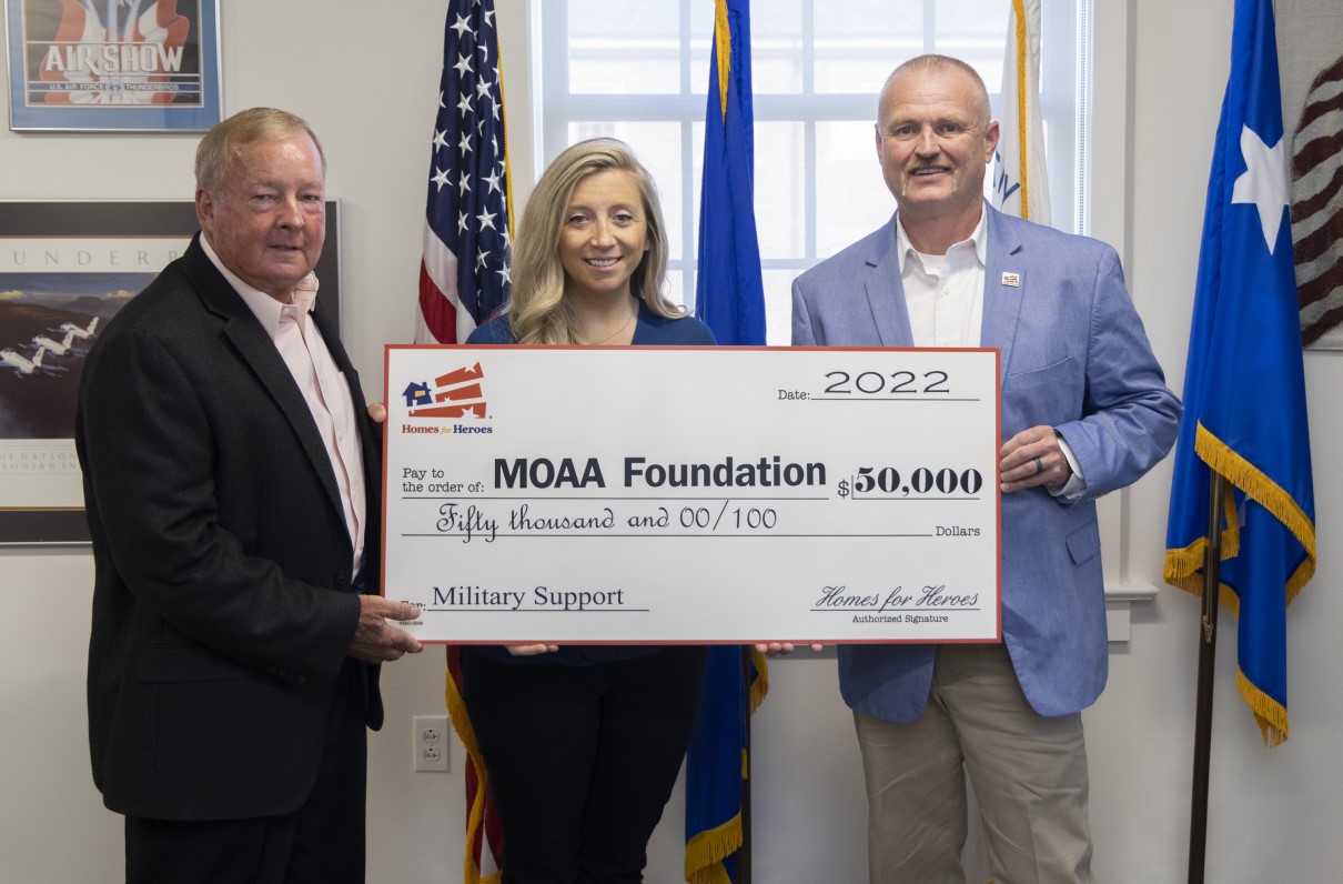 Homes for Heroes Donates $50,000 to The MOAA Foundation