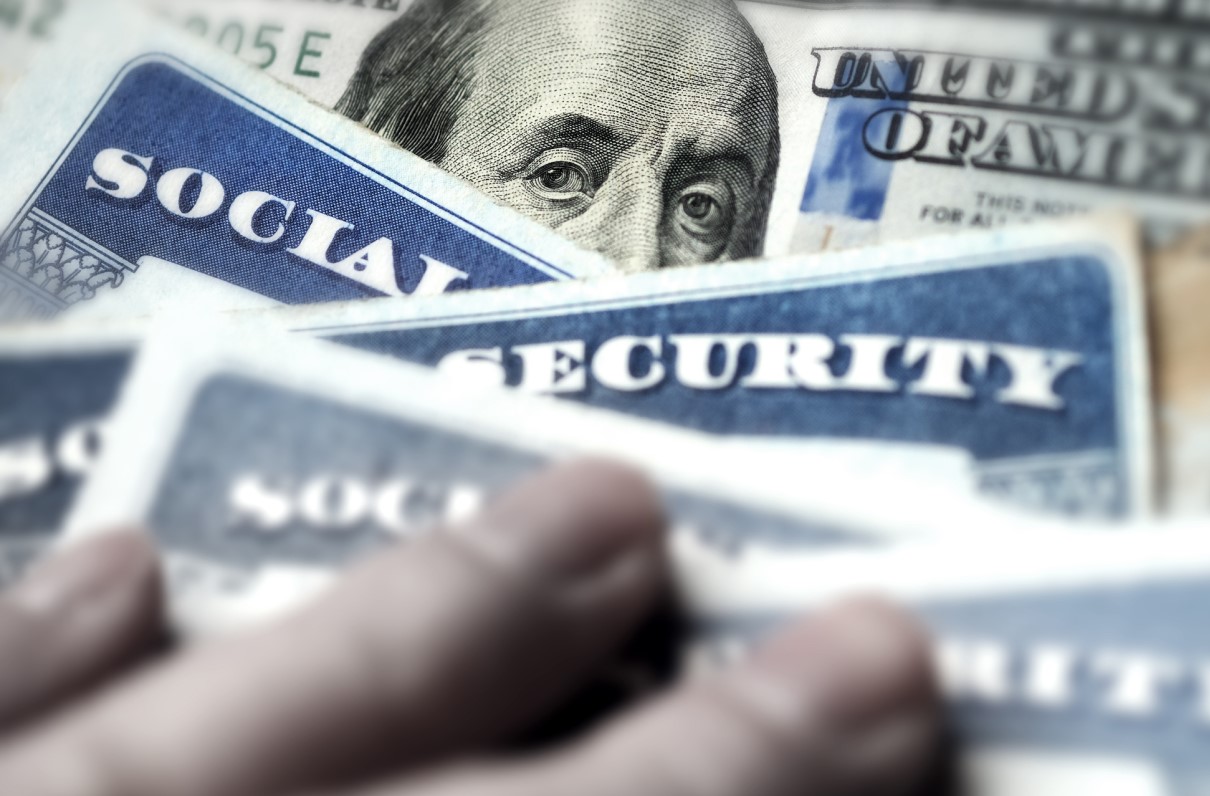 Social Security 101: Understanding Spousal Benefits and Survivor Benefits